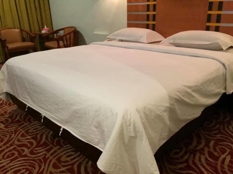 Hotel Utama Batam Zewnętrze zdjęcie