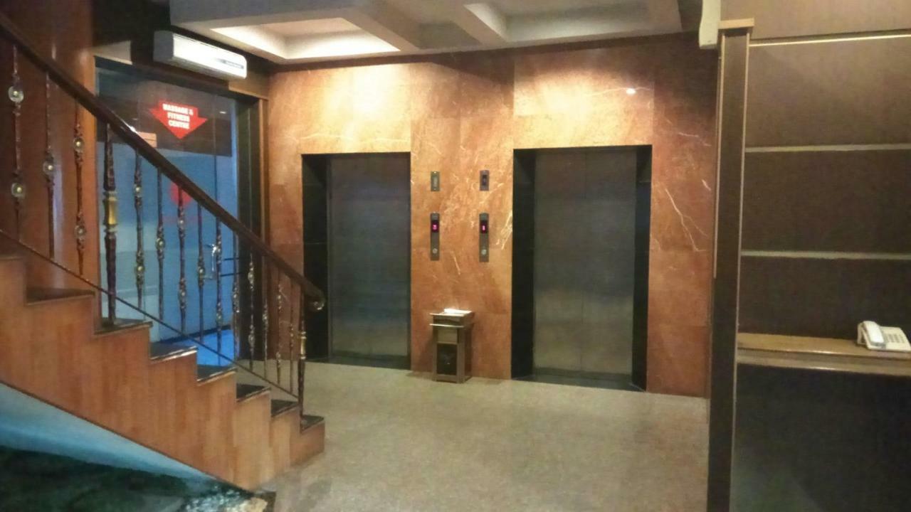Hotel Utama Batam Zewnętrze zdjęcie