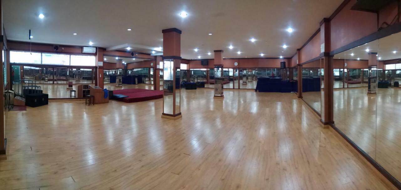 Hotel Utama Batam Zewnętrze zdjęcie